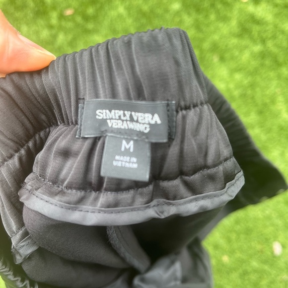 Women’s polyester and rayon pants with white side stripe by Simply Vera size M - Picture 6 of 6